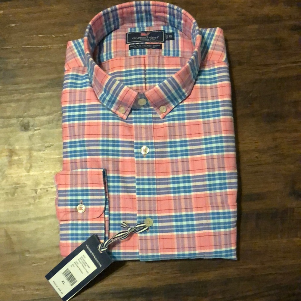 Men’s vineyard vines button down